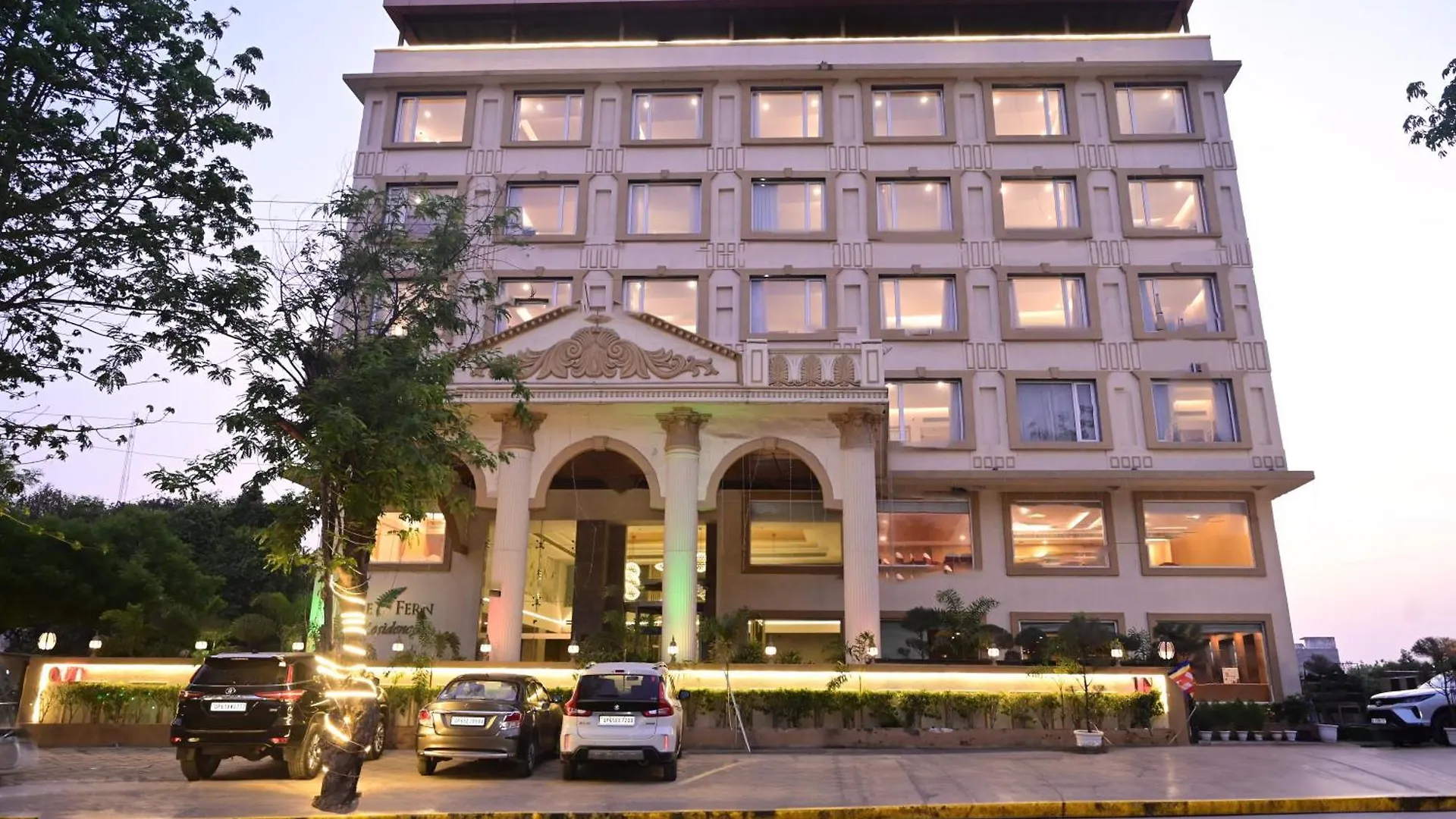 ****  Hotel The Fern Residency Sarnath Váránasí Indie